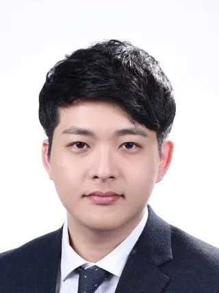 Portrait of Hyunsik Hwang